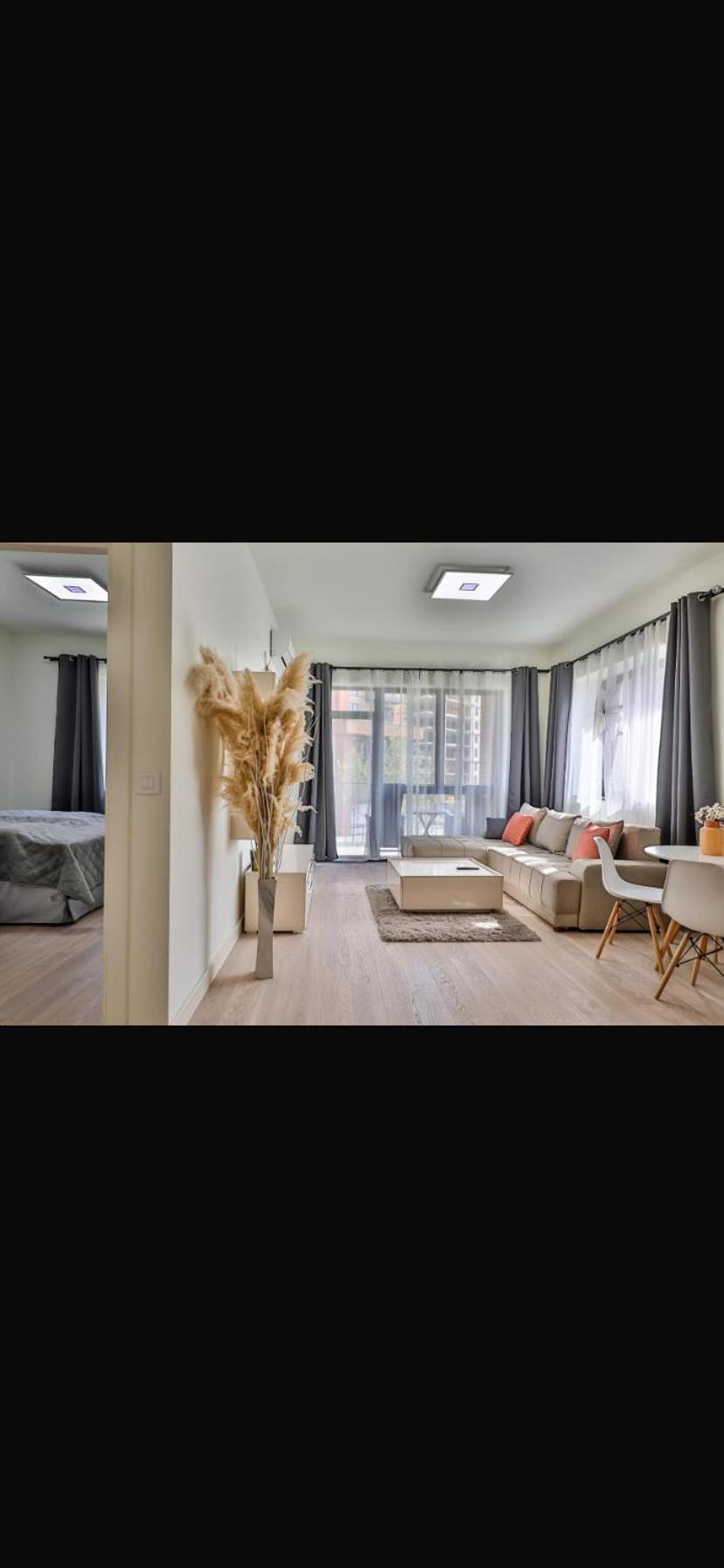 Waterfront Apartment *